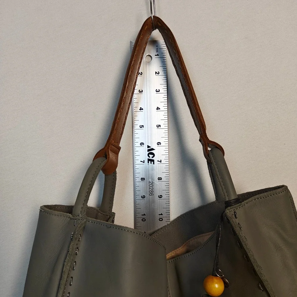 The Sak Grey Leather Tote Bag Whipstitch Hobo Shoulder Bag with Tassel Charm - Picture 6 of 8
